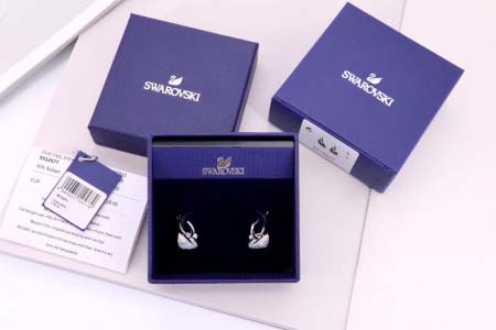 2025年9月26日入荷新品swarovskiピアスギフト/...