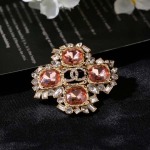 2025年9月26日入荷新品Chanelブローチギフト/誕生日/記念品/アクセサリーxin工場