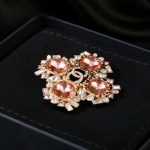 2025年9月26日入荷新品Chanelブローチギフト/誕生日/記念品/アクセサリーxin工場