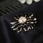2025年9月26日入荷新品Chanelブローチギフト/誕生日/記念品/アクセサリーxin工場