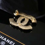 2025年9月26日入荷新品Chanelブローチギフト/誕生日/記念品/アクセサリーxin工場