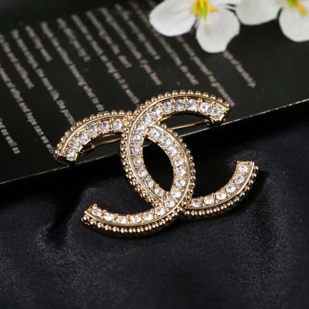 2025年9月26日入荷新品Chanelブローチギフト/誕生...