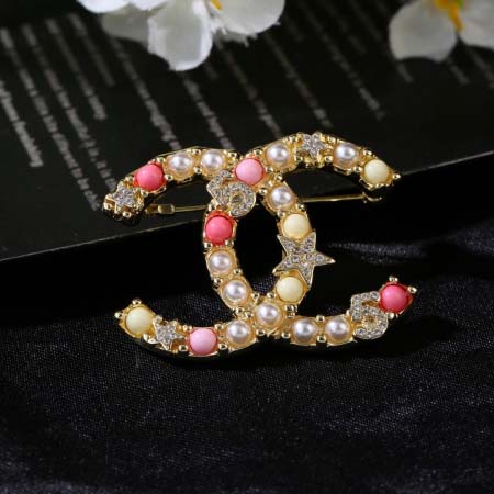 2025年9月26日入荷新品Chanelブローチギフト/誕生...