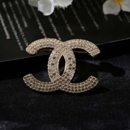 2025年9月26日入荷新品Chanelブローチギフト/誕生...