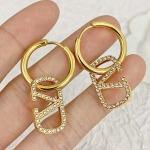2025年9月26日入荷新品VALENTINOピアスギフト/誕生日/記念品/アクセサリーxin工場