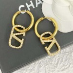 2025年9月26日入荷新品VALENTINOピアスギフト/誕生日/記念品/アクセサリーxin工場