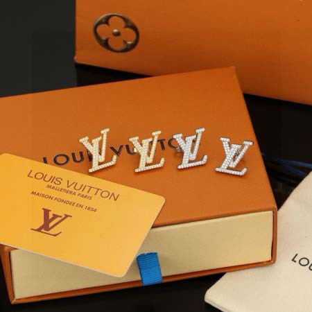 2025年9月26日入荷新品Louis Vuittonピアス...