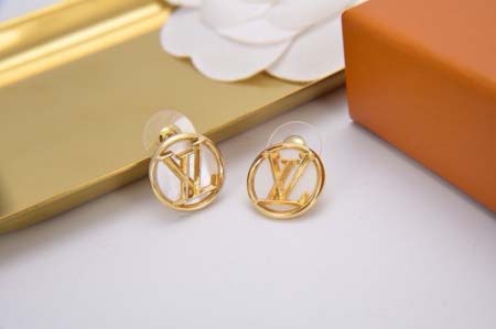 2025年9月26日入荷新品Louis Vuittonピアス...