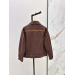 2025年9月27日入荷秋冬新作 miumiuジャケットファッション/誕生日プレゼント/贈り物 can工場