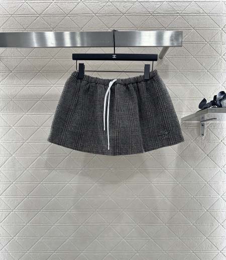 2025年9月28日入荷秋冬新作Miumiuレディース服高級...