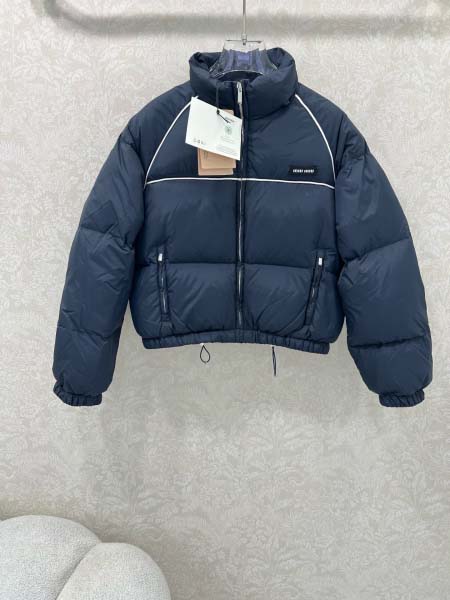2025年9月29日入荷秋冬新作miumiuレディース服原版...