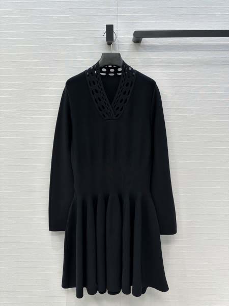 2025年9月29日入荷秋冬新作Alaiaレディース服原版復...
