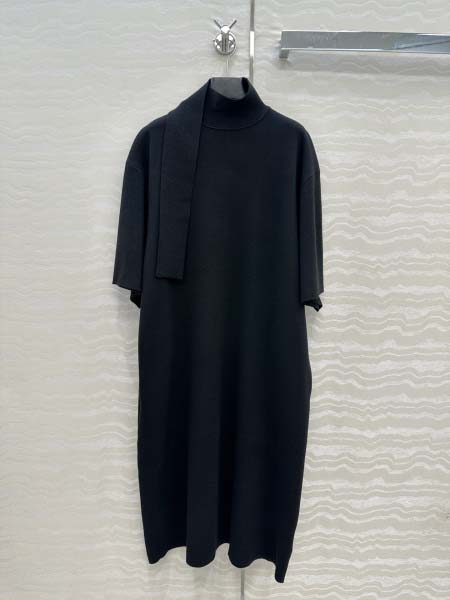2025年9月29日入荷秋冬新作HERMESレディース服原版...