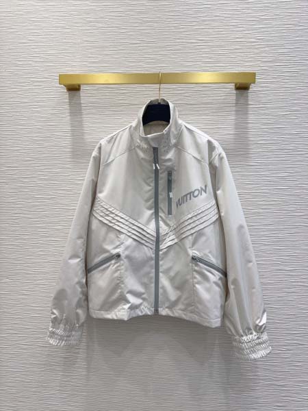 2025年9月29日入荷秋冬新作Louis Vuittonレ...