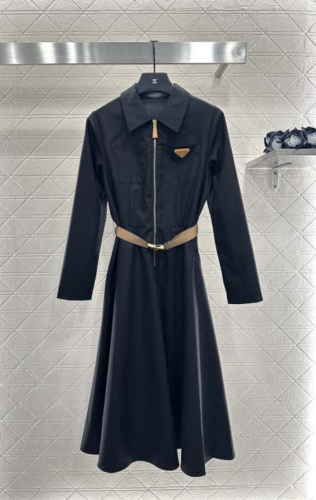 2025年9月29日入荷秋冬新作Pradaレディース服原版復...
