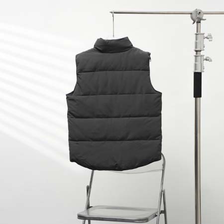 2025年10月12日秋冬入荷新作CANADA GOOSEダウンベスト高品質 人気商品/HL工場