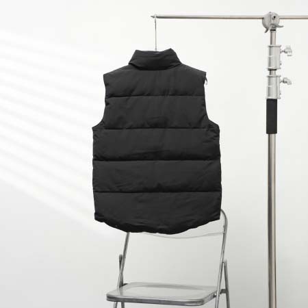 2025年10月12日秋冬入荷新作CANADA GOOSEダウンベスト高品質 人気商品/HL工場