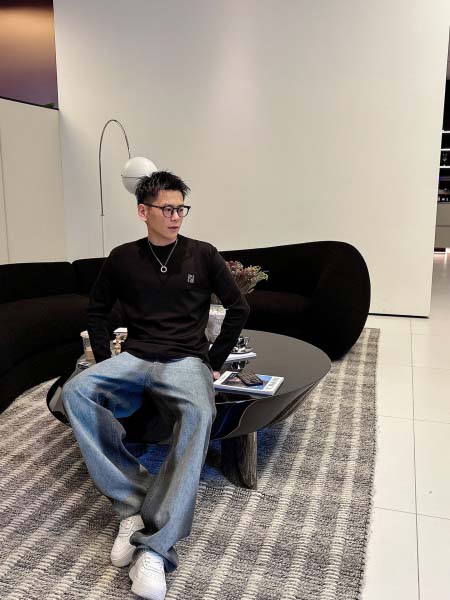 2025年10月14日入荷新作Fendi長袖Tシャツ 高品質超厳選★入手困難/LD工場