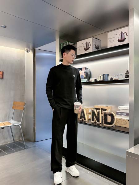 2025年10月14日入荷新作Prada長袖Tシャツ 高品質超厳選★入手困難/LD工場