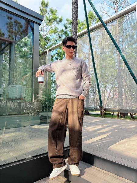 2025年10月15日入荷新作loeweウール混紡 ニット/セーター  秋冬高品質超厳選★入手困難/LD工場