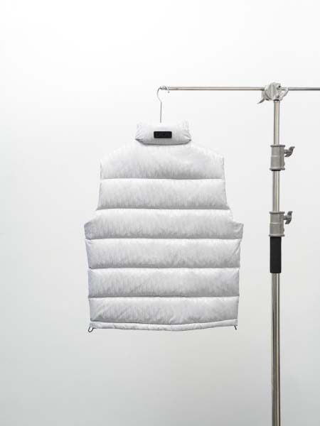 2025年10月20日秋冬入荷新作Diorダウンジャケット高品質 人気商品/HL工場