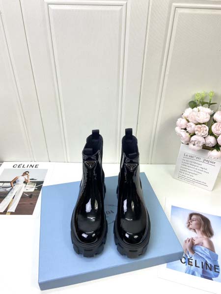 2025年10月22日入荷新作Prada女性用35-41靴人気商品★/誕生日プレゼント/高品質/SL工場