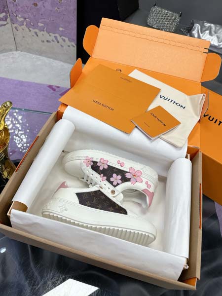 2025年10月22日入荷新作Louis Vuitton女性用35-40靴人気商品★/誕生日プレゼント/高品質/SL工場