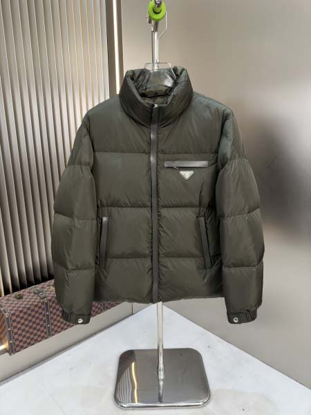 2025年10月22日秋冬入荷新作Pradaダウンジャケット高品質 人気商品/DD工場