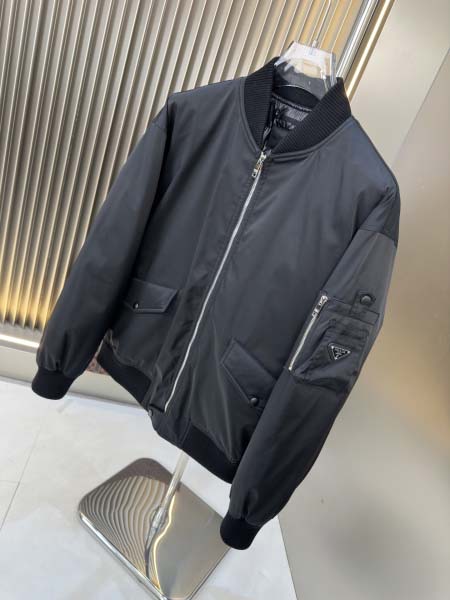 2025年10月22日秋冬入荷新作Pradaダウンジャケット高品質 人気商品/DD工場