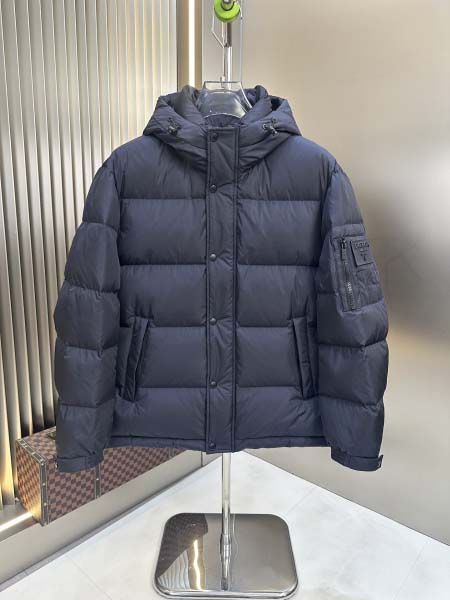 2025年10月22日秋冬入荷新作Pradaダウンジャケット高品質 人気商品/DD工場