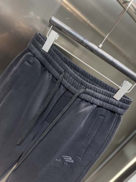 2025年10月26日入荷秋冬新作Balenciagaズボン高級品/MP工場