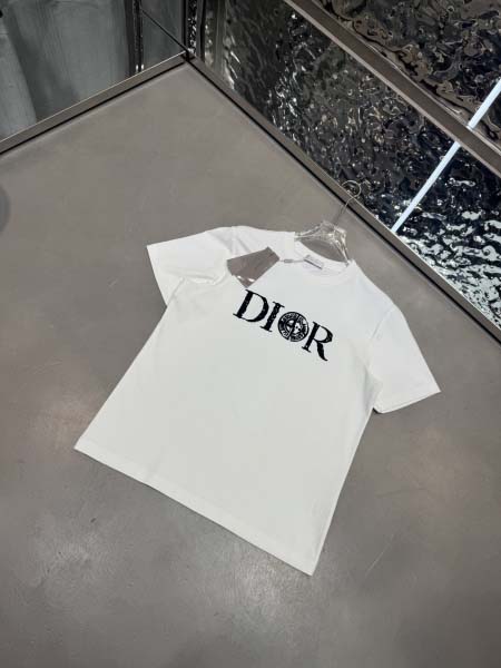 2025年10月26日入荷秋冬新作dior半袖Tシャツ高級品/MP工場