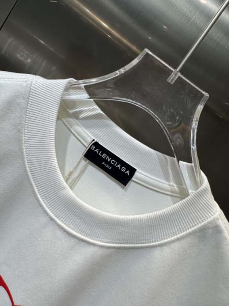 2025年10月26日入荷秋冬新作BALENCIAGA半袖Tシャツ高級品/MP工場