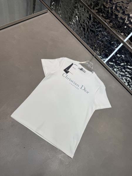 2025年10月26日入荷秋冬新作Dior半袖Tシャツ高級品/MP工場