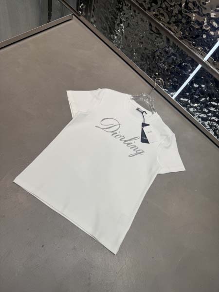 2025年10月26日入荷秋冬新作Dior半袖Tシャツ高級品/MP工場