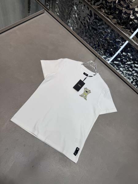2025年10月26日入荷秋冬新作Fendi半袖Tシャツ高級品/MP工場