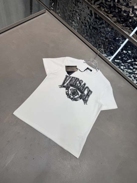 2025年10月26日入荷秋冬新作Versace半袖Tシャツ高級品/MP工場