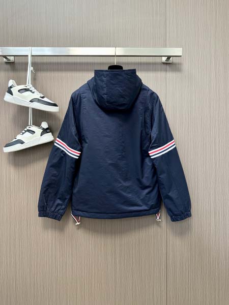 2025年10月30日秋冬新作Thom Browneジャケット高品質人気商品/LDF工場