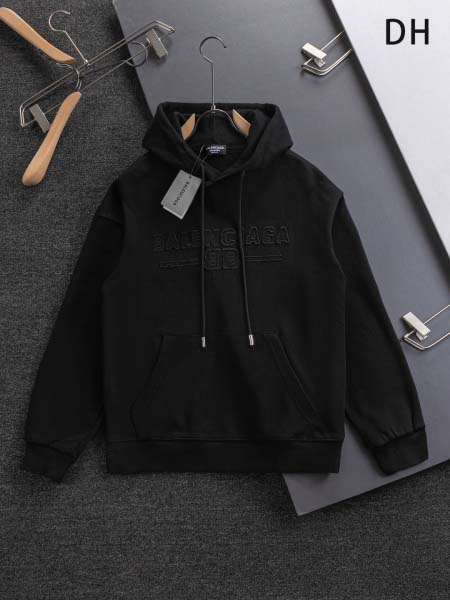 2025年10月9日秋冬入荷新作Balenciagaパーカー...