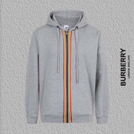 2025年10月10日秋冬入荷新作BURBERRYジャケット...