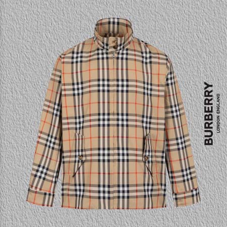 2025年10月10日秋冬入荷新作BURBERRYジャケット...