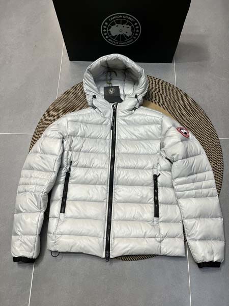 2025年10月11日秋冬入荷新作Canada Gooseダ...