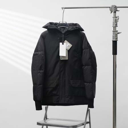 2025年10月12日秋冬入荷新作CANADA GOOSEダ...