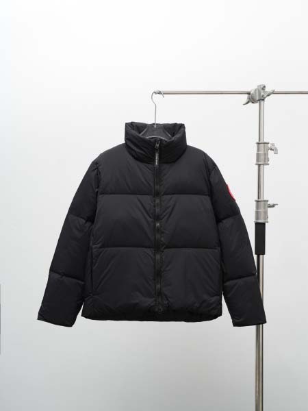 2025年10月12日秋冬入荷新作CANADA GOOSEダ...