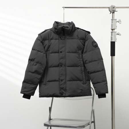 2025年10月12日秋冬入荷新作CANADA GOOSEダ...