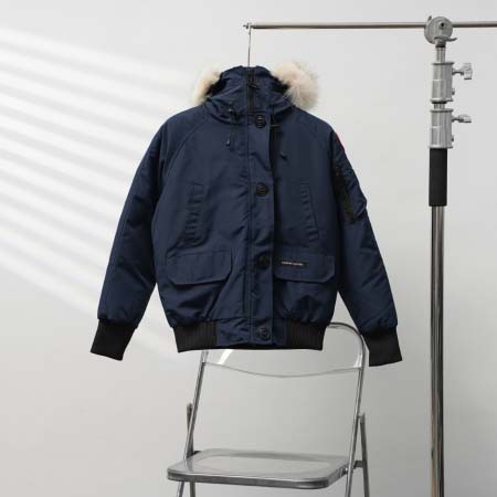 2025年10月12日秋冬入荷新作CANADA GOOSEダ...