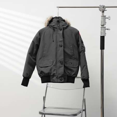 2025年10月12日秋冬入荷新作CANADA GOOSEダ...