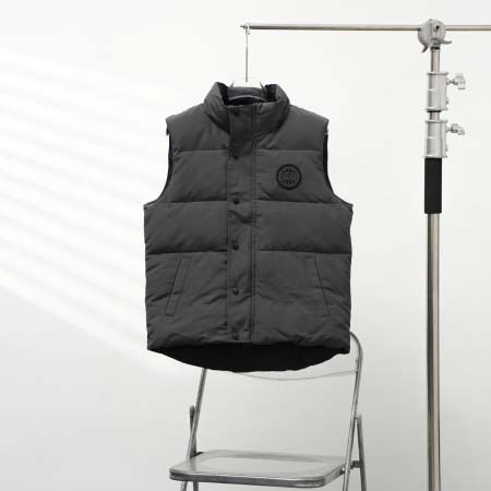 2025年10月12日秋冬入荷新作CANADA GOOSEダ...