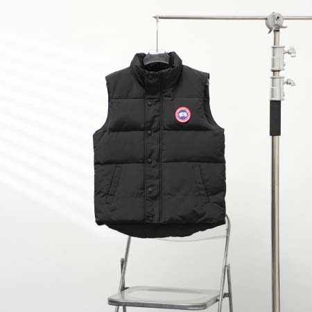 2025年10月12日秋冬入荷新作CANADA GOOSEダ...