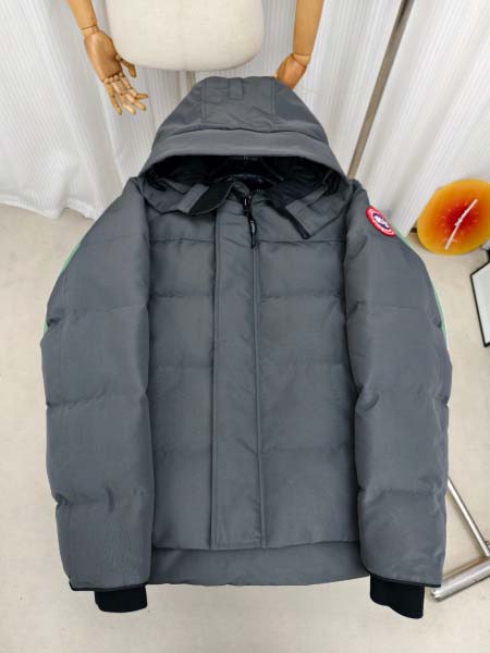 2025年10月12日秋冬入荷新作Canada gooseダ...